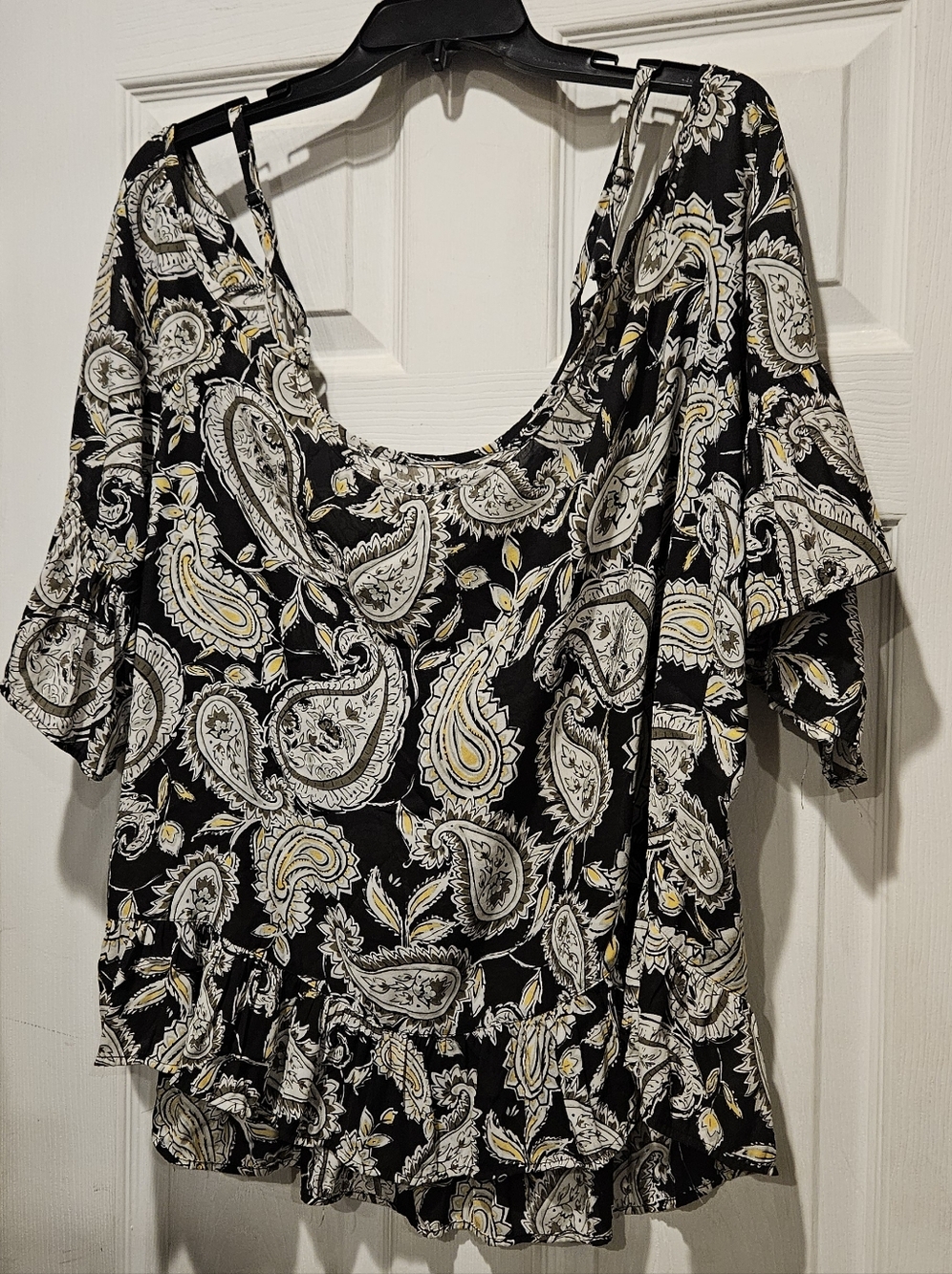 TORRID TOP - Picture 2 of 2